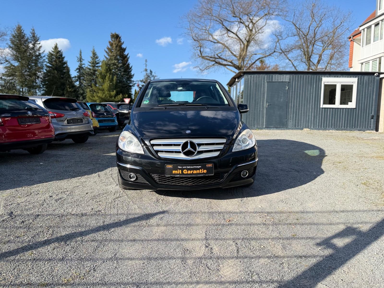 Mercedes-Benz B180  TÜV NEU*2 Hand*Autom*Klima*Navi*Tempo*SHZG