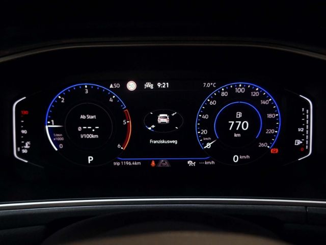 Fahrzeugabbildung Volkswagen T-Roc Style 2.0 TDI DSG | LED RFK AHK ACC