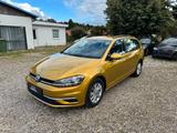 Volkswagen Golf VII Variant Comfortline BMT/Start-Stopp - mit Benzin-Antrieb: Gelb, Kombi
