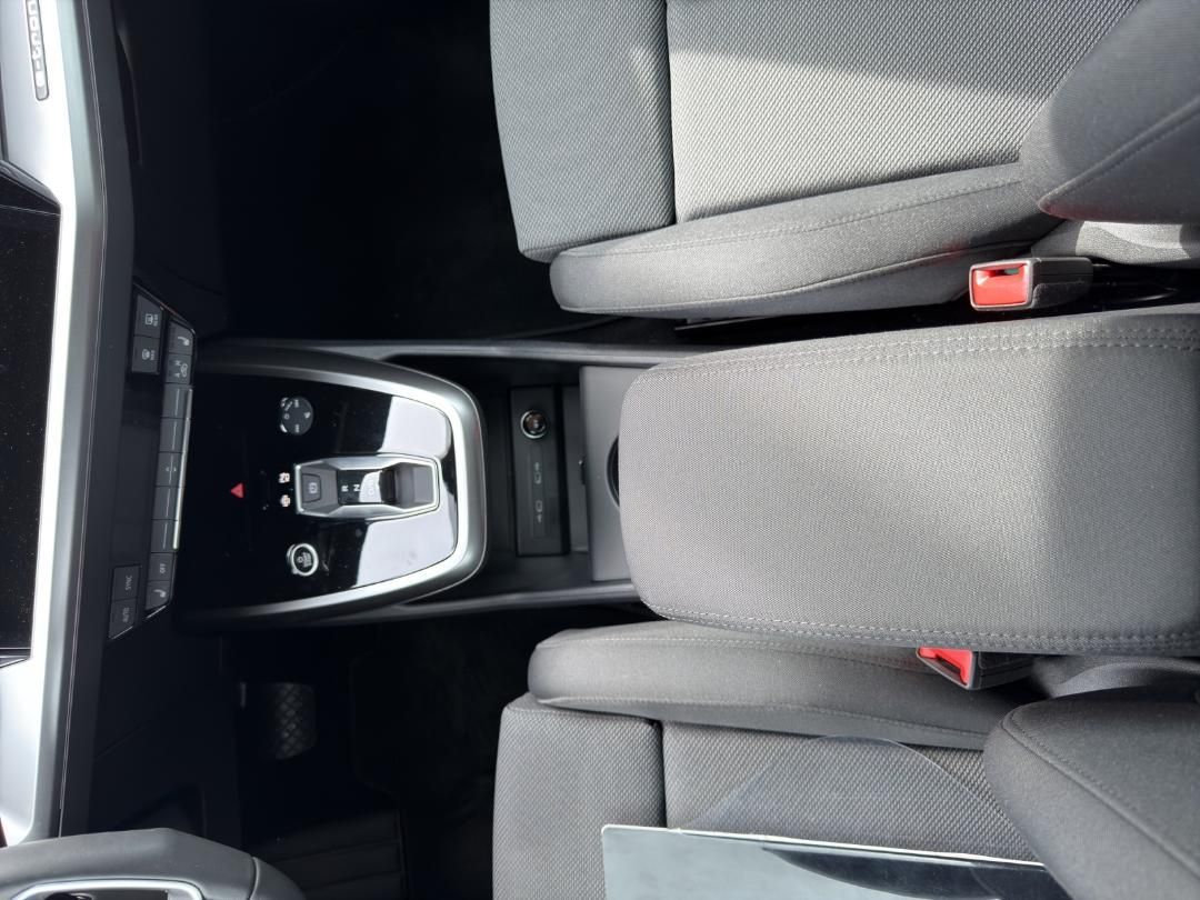 Fahrzeugabbildung Audi Q4 e-tron 40 S Line AHK,HUD,Kamera,LED,Matrix,LM