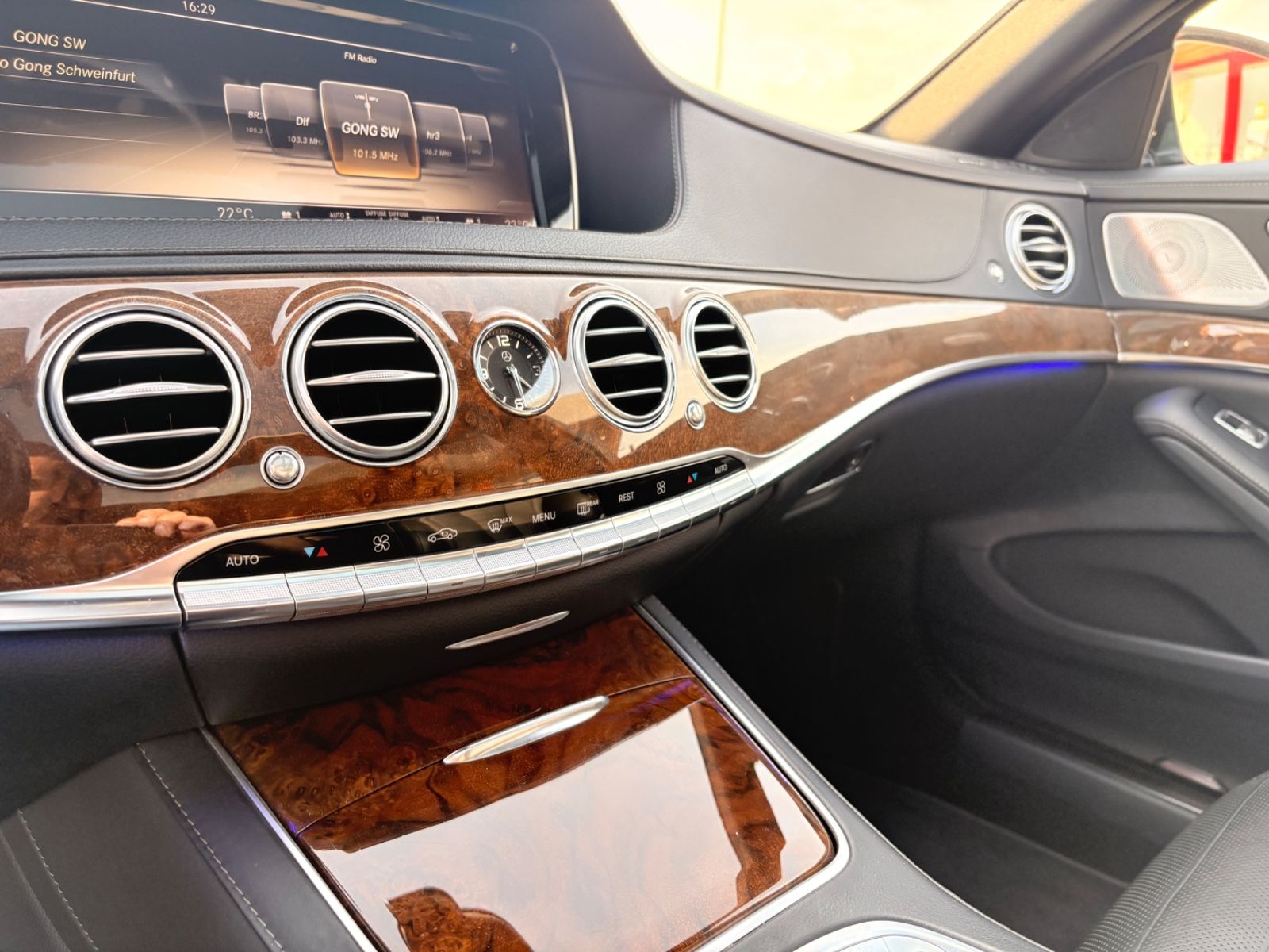 Mercedes-Benz S500L AMG LINE Burmester Pano Nappa Sitzklima foto 19