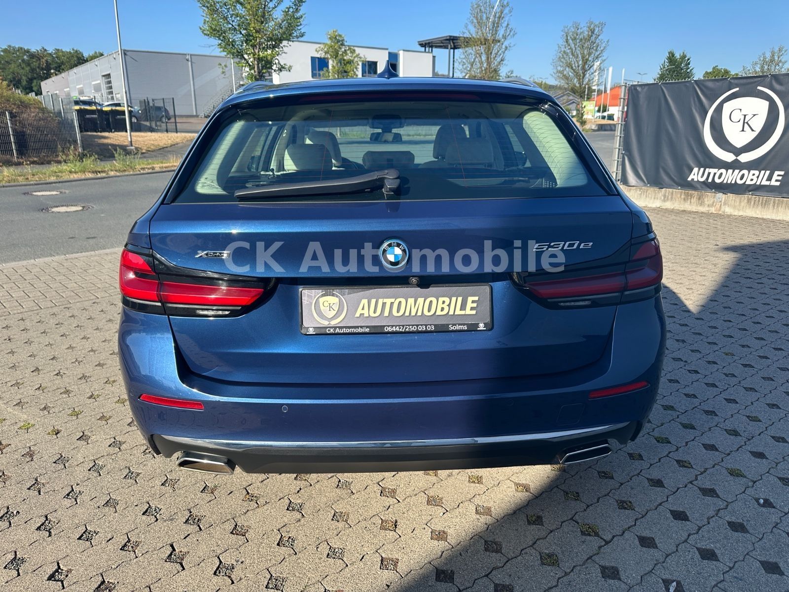 Fahrzeugabbildung BMW 530e xDrive Touring Luxury Line/Pano/LED/Kam/AHK