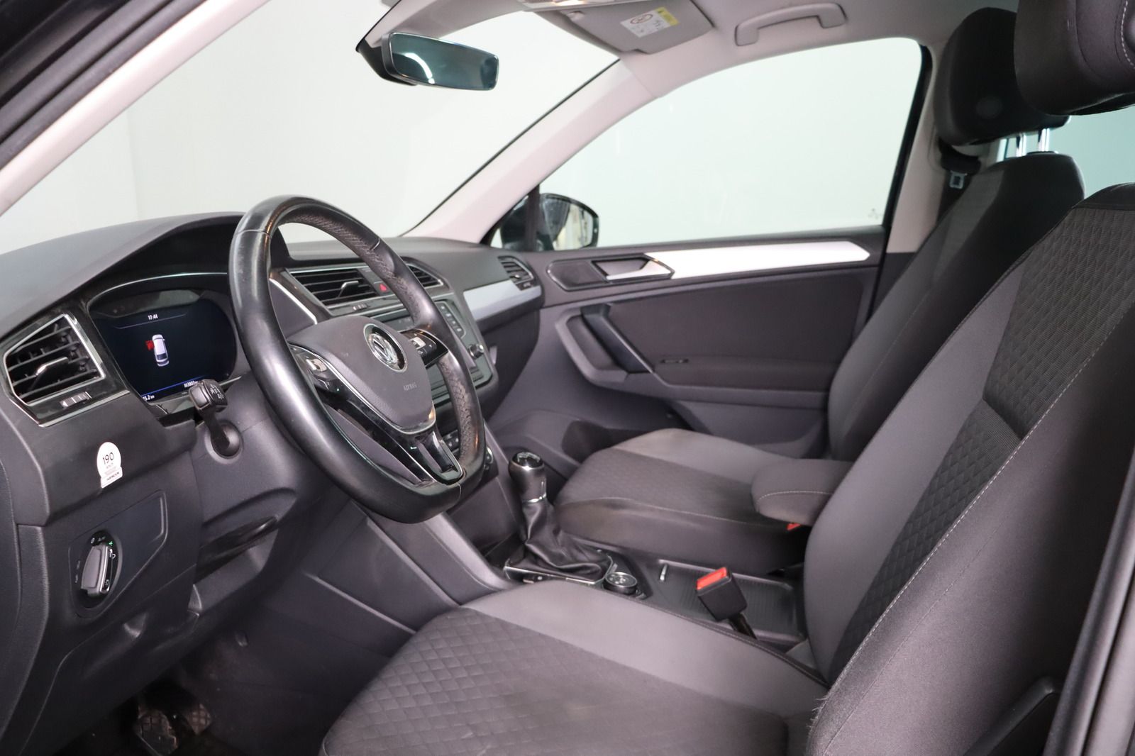 Fahrzeugabbildung Volkswagen Tiguan 4Motion 1. Hand  *Sitzhzg. * LED