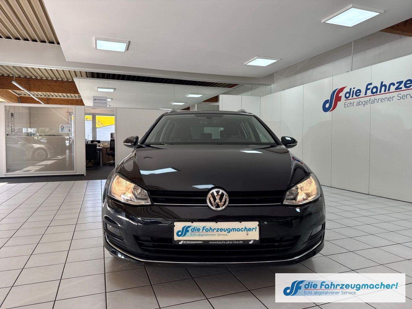 Fahrzeugabbildung Volkswagen Golf VII Variant Allstar BMT 1.4 TSI Sperrdiff.