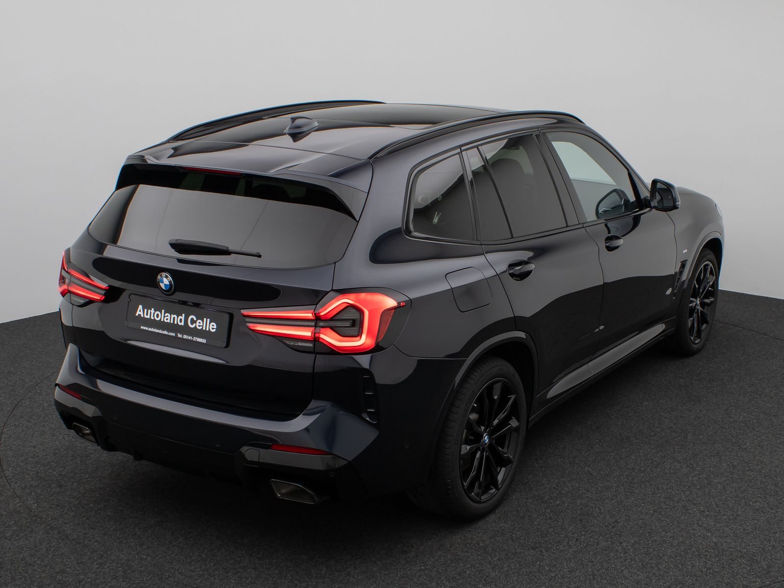 Fahrzeugabbildung BMW X3 xD20d M Sport Panorama Kamera Laser HUD HiFi
