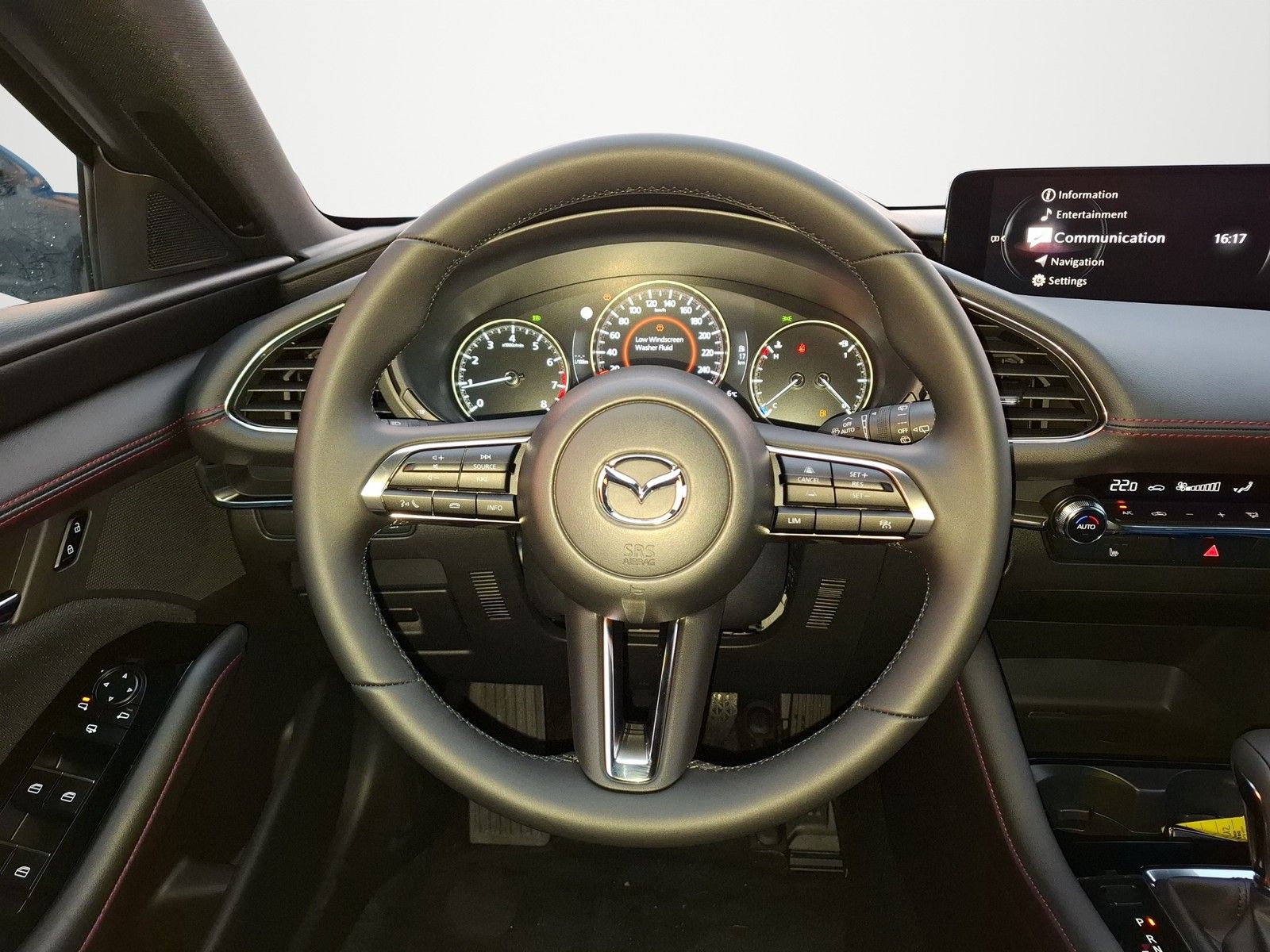 MAZDA 3 2.5 e-SKYACTIV G 140PS 6AT Homura - Image 11