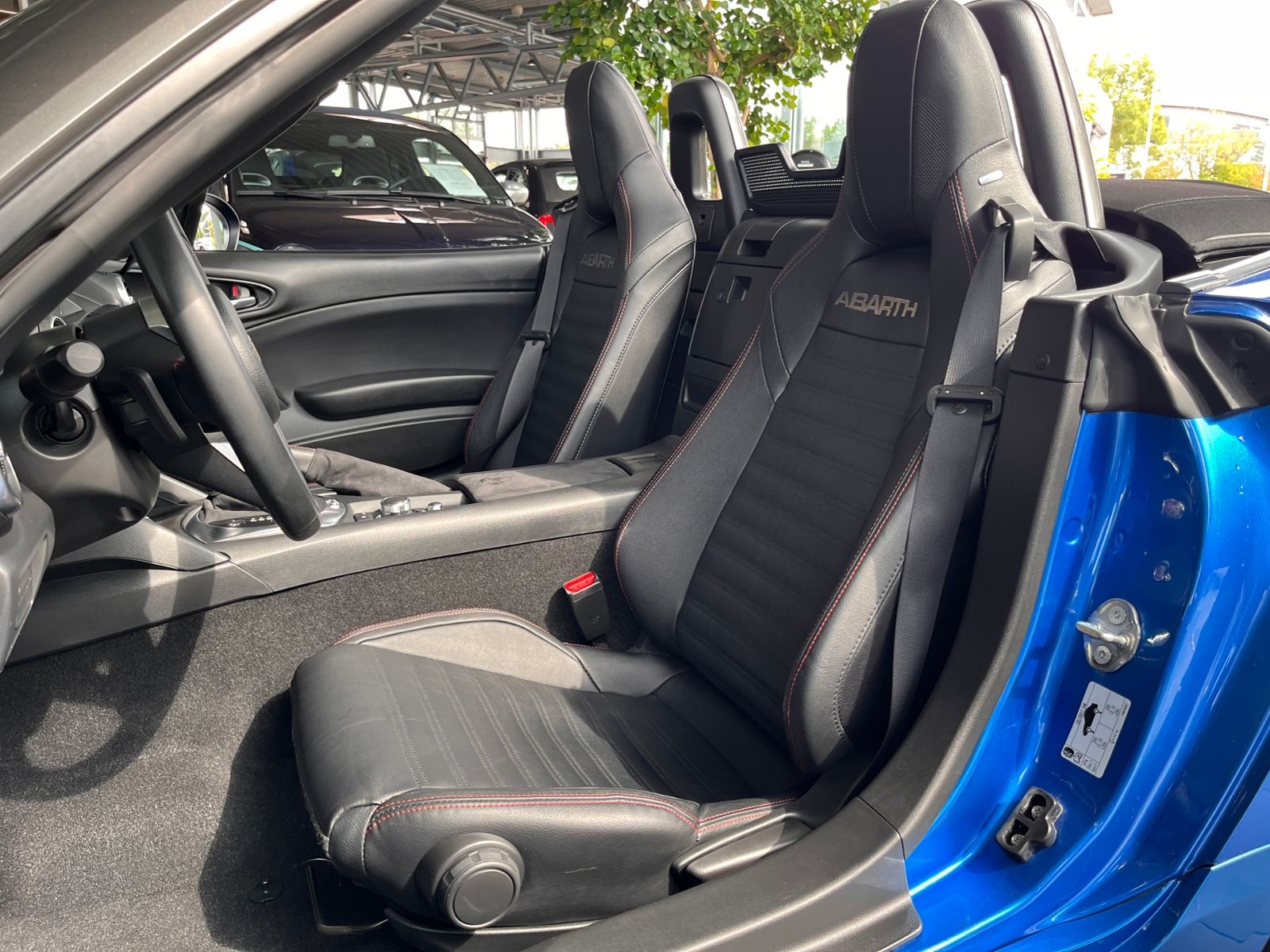 Fahrzeugabbildung Abarth 124 Spider NAVI KLIMA LED LEDER ALU BOSE