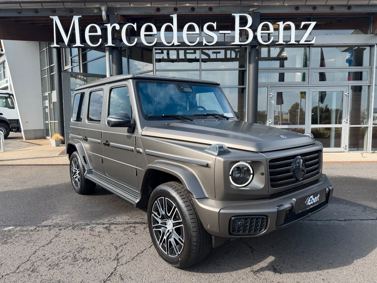 Fahrzeugabbildung Mercedes-Benz G 580 AMG+Distr+Burm3D+Massage+ESD+Night+360