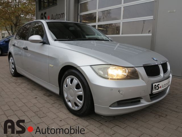 BMW 320 i Automatik*Navi*SHZ*Schiebedach*Leder*PDC