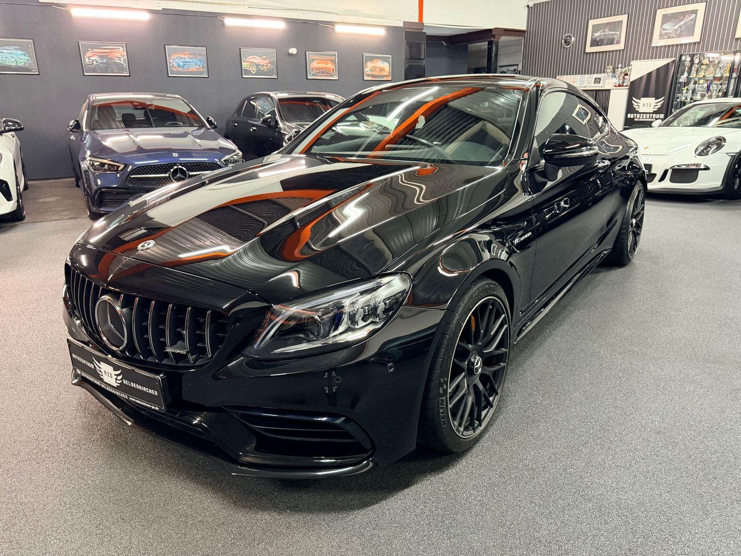 Mercedes-Benz C 63 AMG Coupé PANO/DISTR/LEDER/BURM/MLTBEAM/NIG