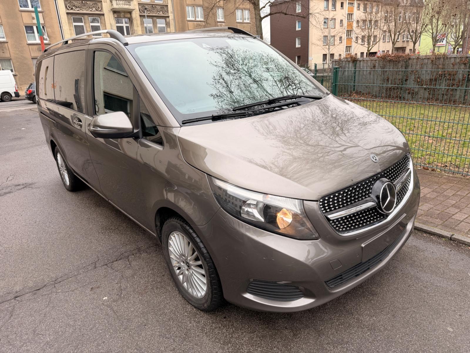 Mercedes-Benz V 220 d 7G EDITION lang Kamera Burmester DTR