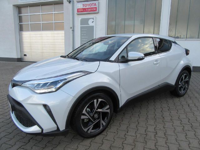 Toyota C-HR Hybrid Team D