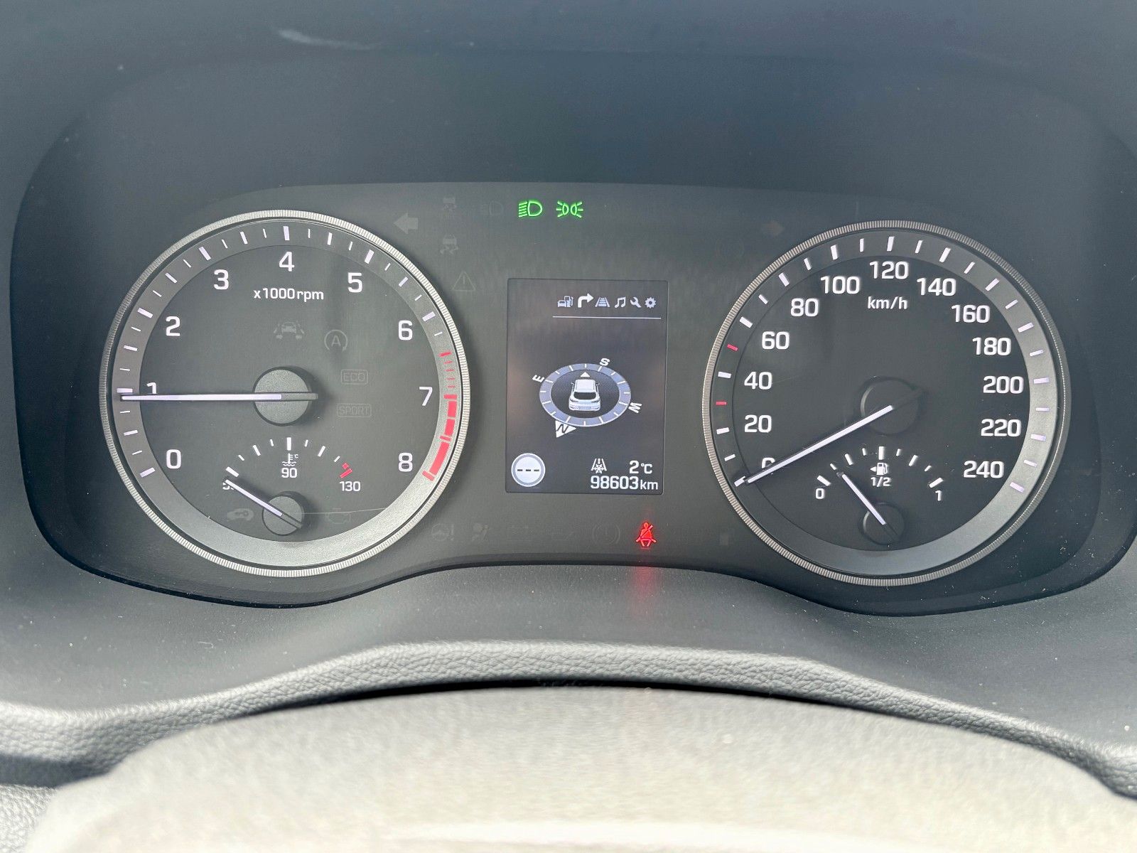 Fahrzeugabbildung Hyundai Tucson 1.6 blue 2WD Navi AHK SHZ Kamera LED 2.HD