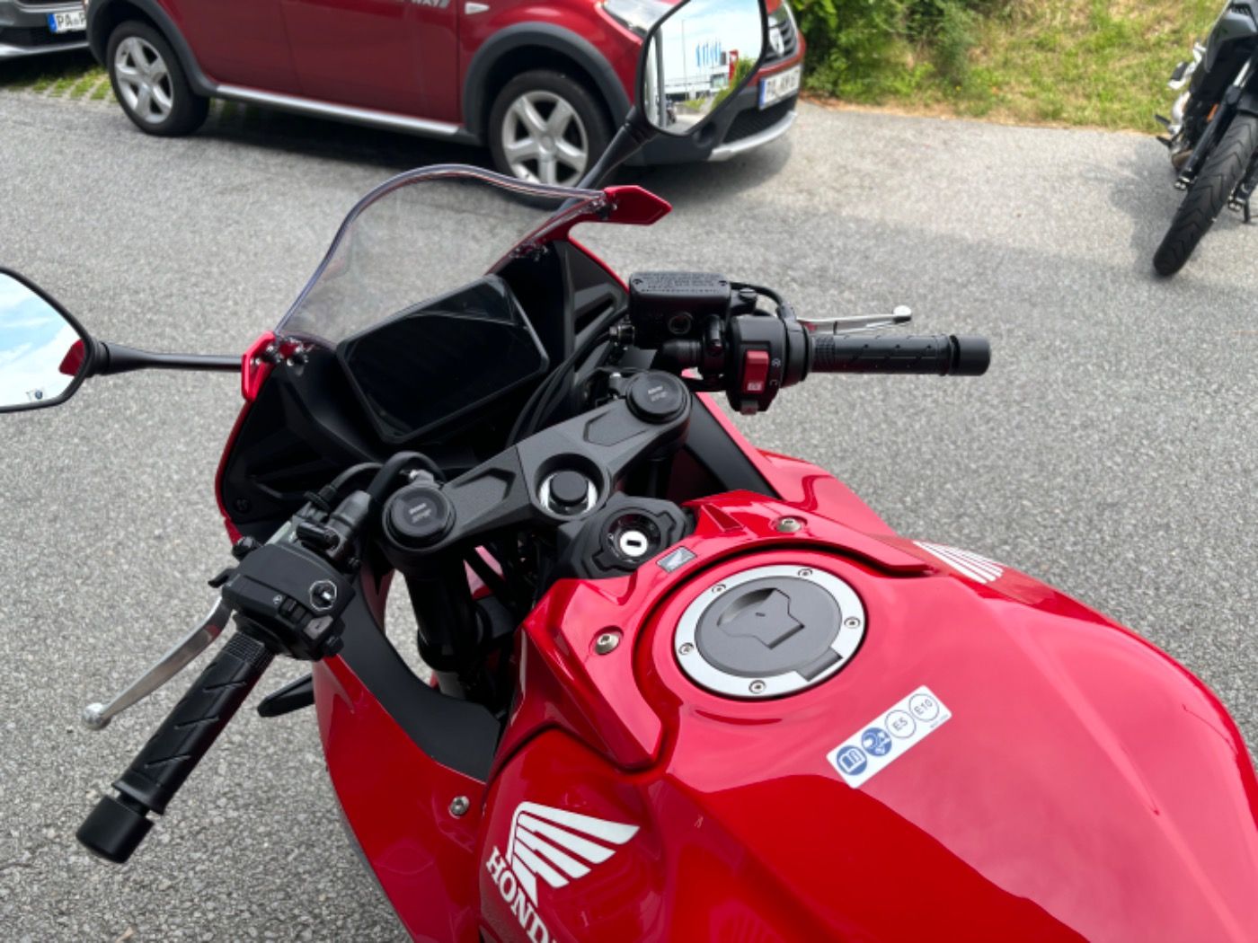 Fahrzeugabbildung Honda CBR 650 R 2025 E-Clutch sofort auf Lager