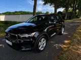 Volvo XC40 T2 Momentum Core | 1. Hand | HU neu |