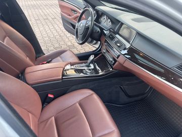 BMW 520 - 12