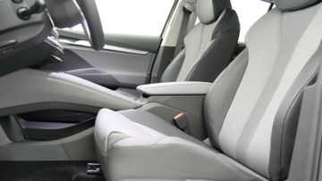 Skoda Enyaq 60 LOFT LED AHZV *FACELIFT*