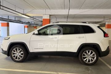 Jeep Cherokee - 8