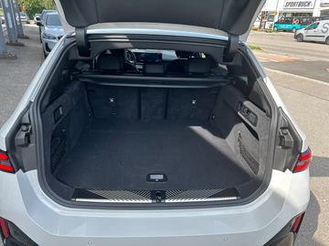 BMW 520d xDrive Touring M Sportpaket Head-Up DAB