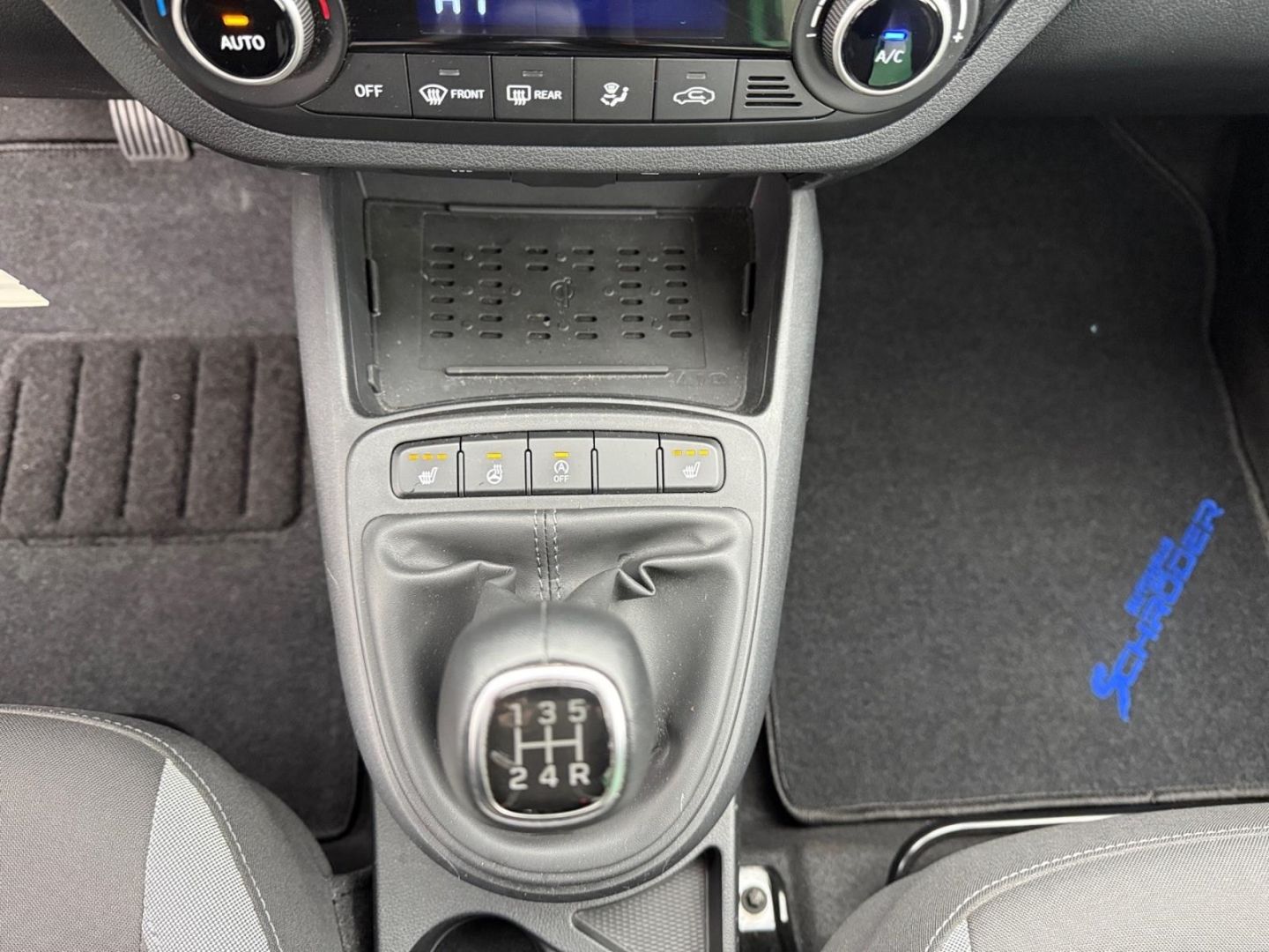 Fahrzeugabbildung Hyundai i10 Trend 1.0 PDC Klima Sitzheizung  HU/AU Neu