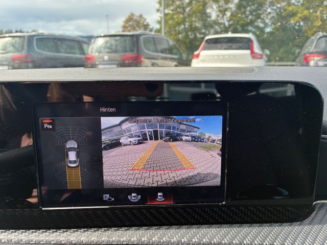 Fahrzeugabbildung Mercedes-Benz CLA 180 Lim >AUT/NAV/LED/Teilleder<