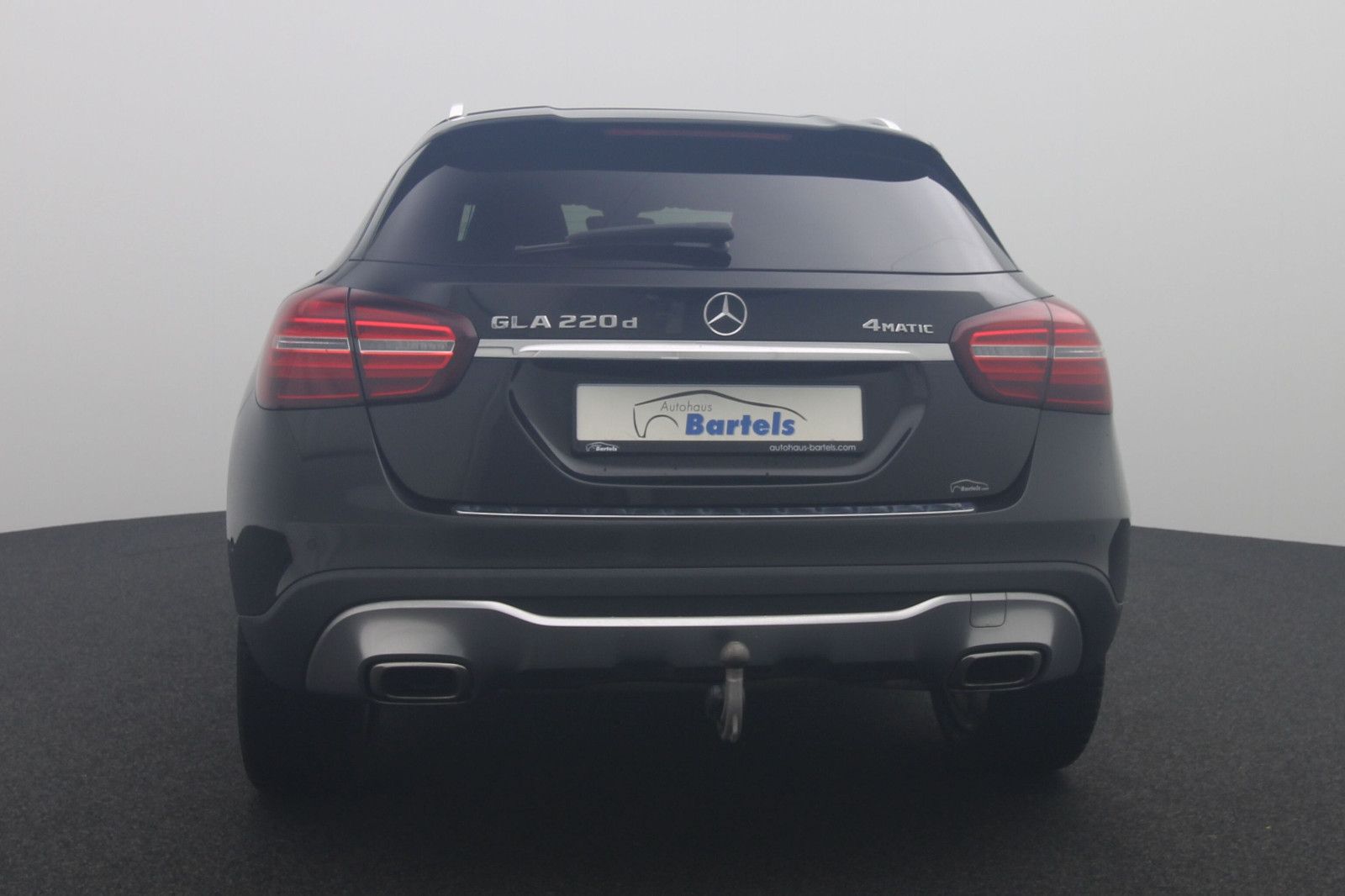 Fahrzeugabbildung Mercedes-Benz GLA 220 d 4Matic AHK NAVI KAMERA LED