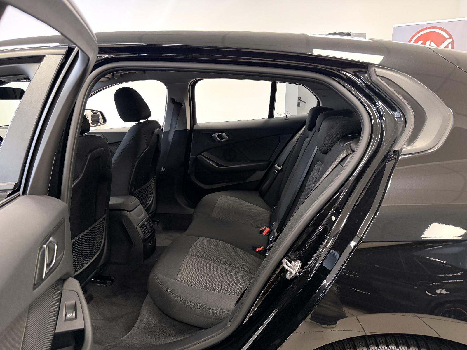 BMW 118 d Autm. Limo *Kamera*LED*NaviProfessional*, миниатюра 7