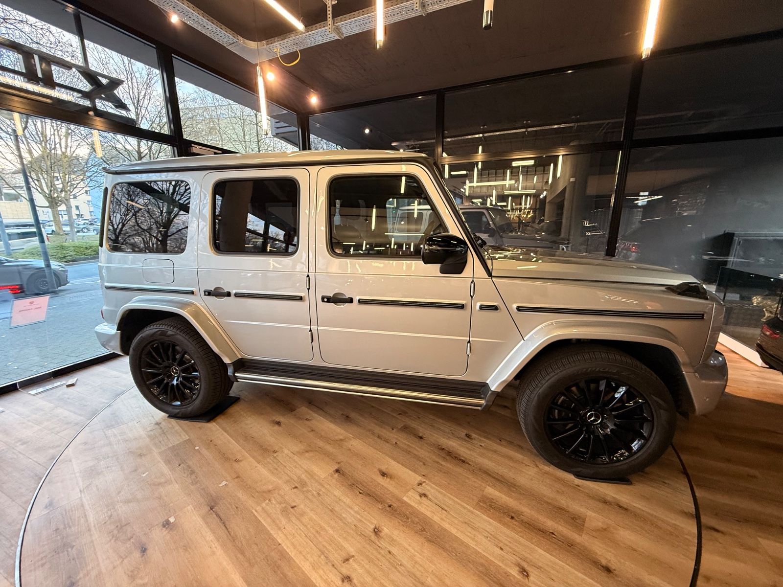 Mercedes-Benz G 400d Neuwertig Superior Night AHK Carbon foto 2
