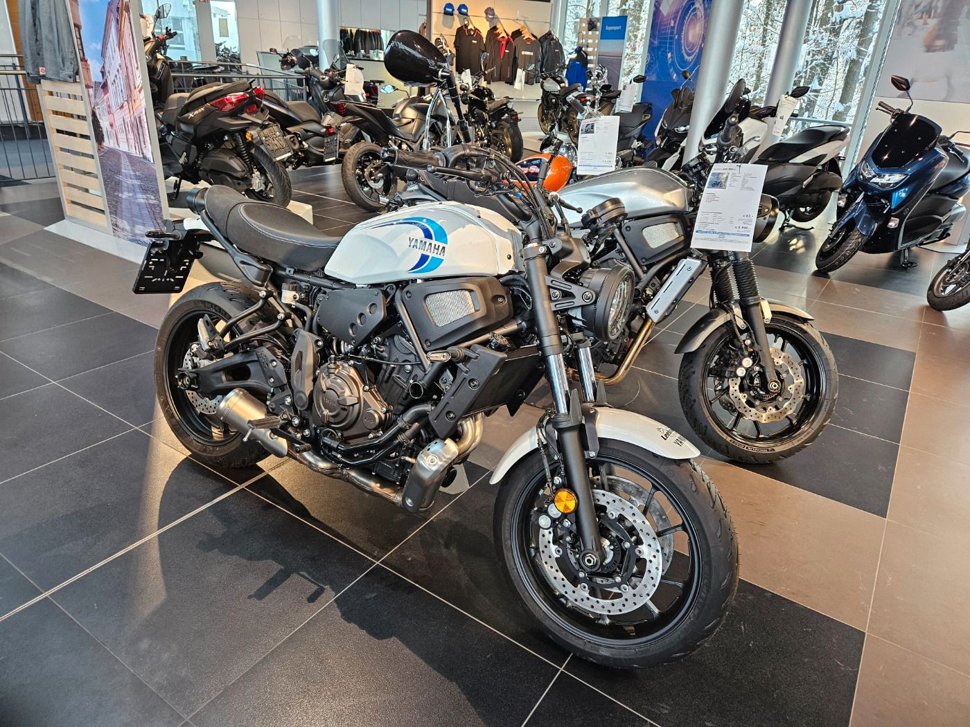 Fahrzeugabbildung Yamaha XSR 700 Modell 2023