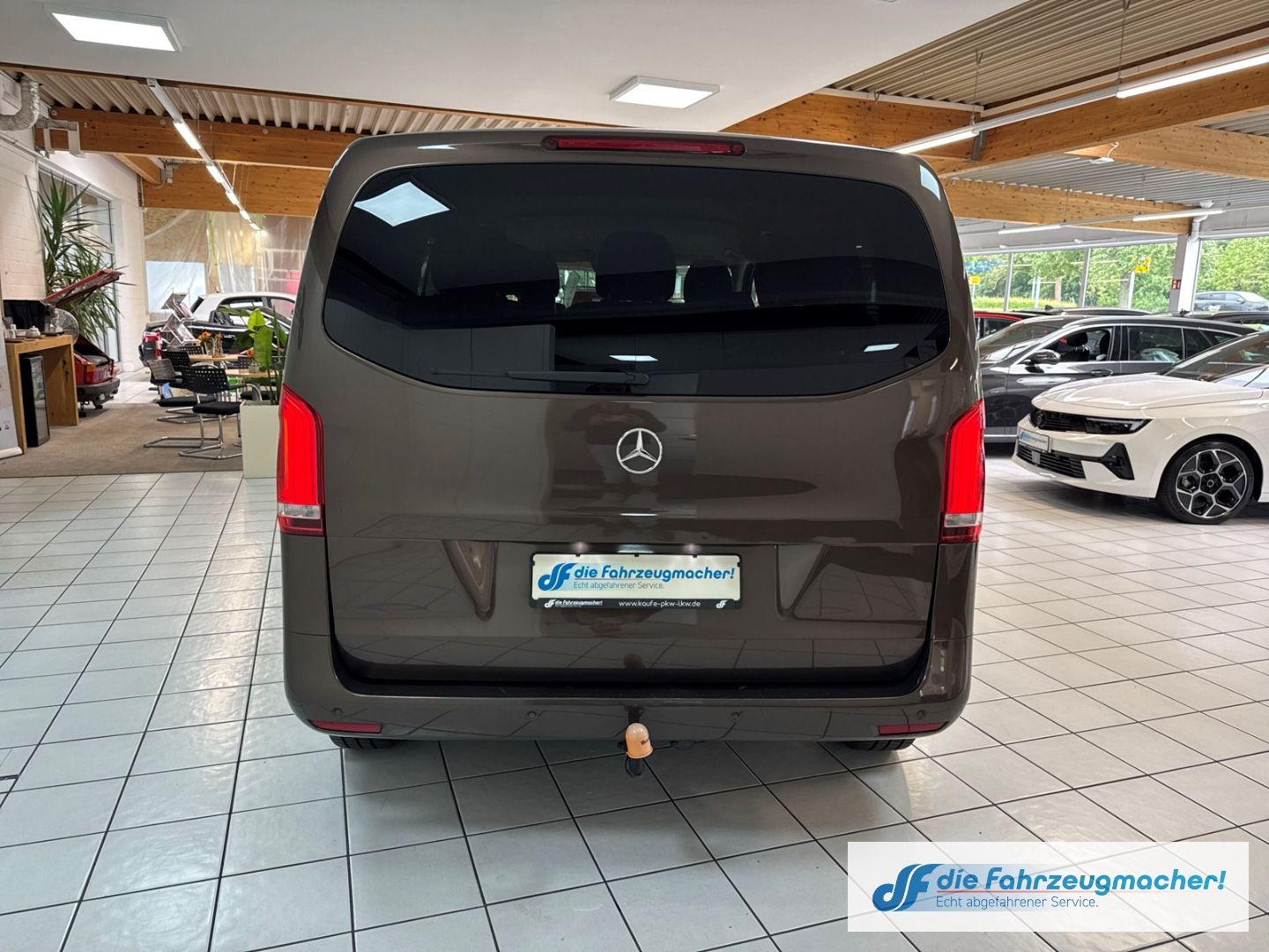 Fahrzeugabbildung Mercedes-Benz Vito Tourer 116 CDI BT kompakt BlueTEC *EXPORT