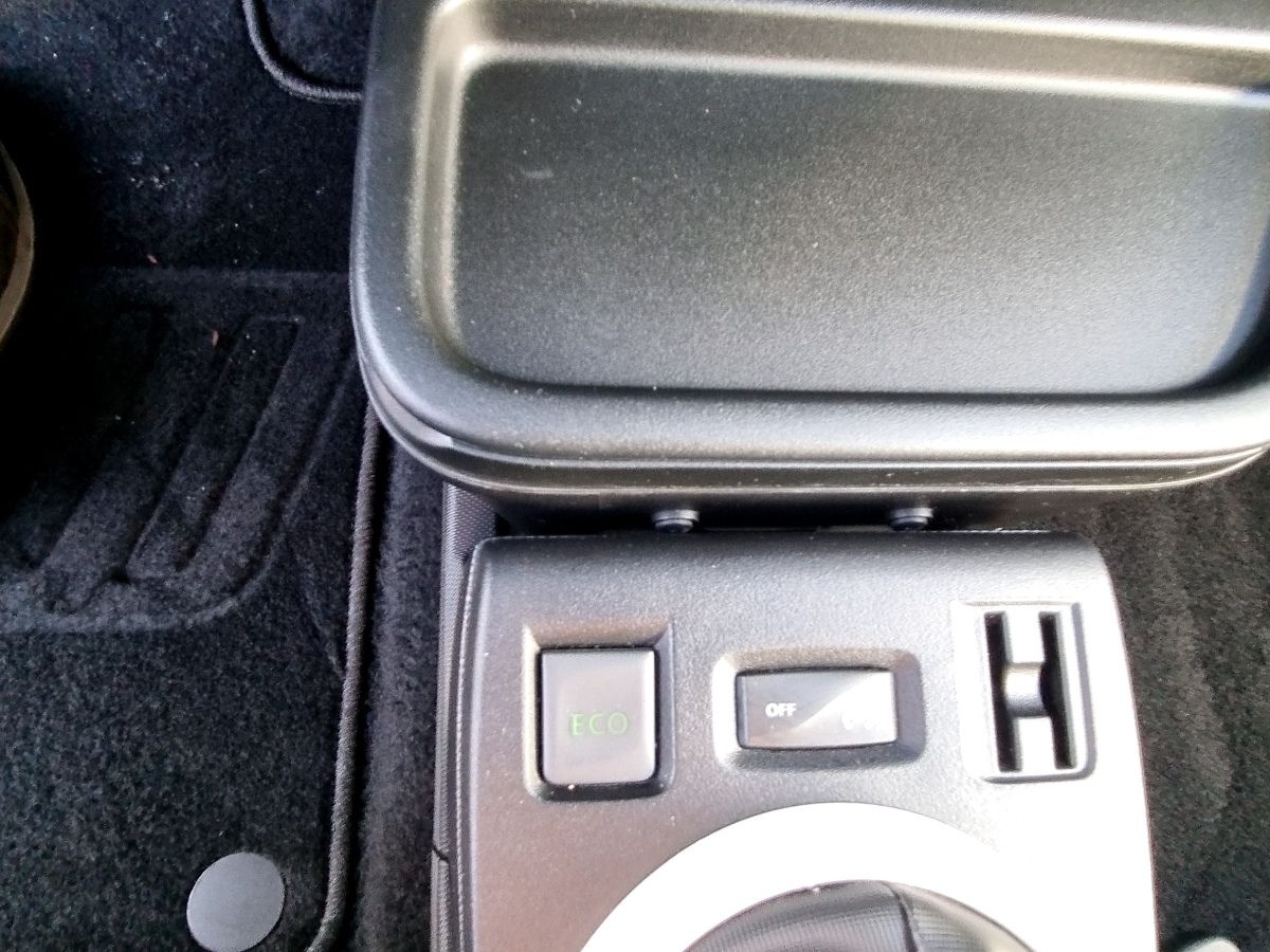 Fahrzeugabbildung Renault Twingo LIMITED 2018 TCe 90