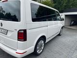 Volkswagen T6 Multivan 2 Schiebetüren/ Schiebedach - : Van, 7 Sitzer, Schiebetüren
