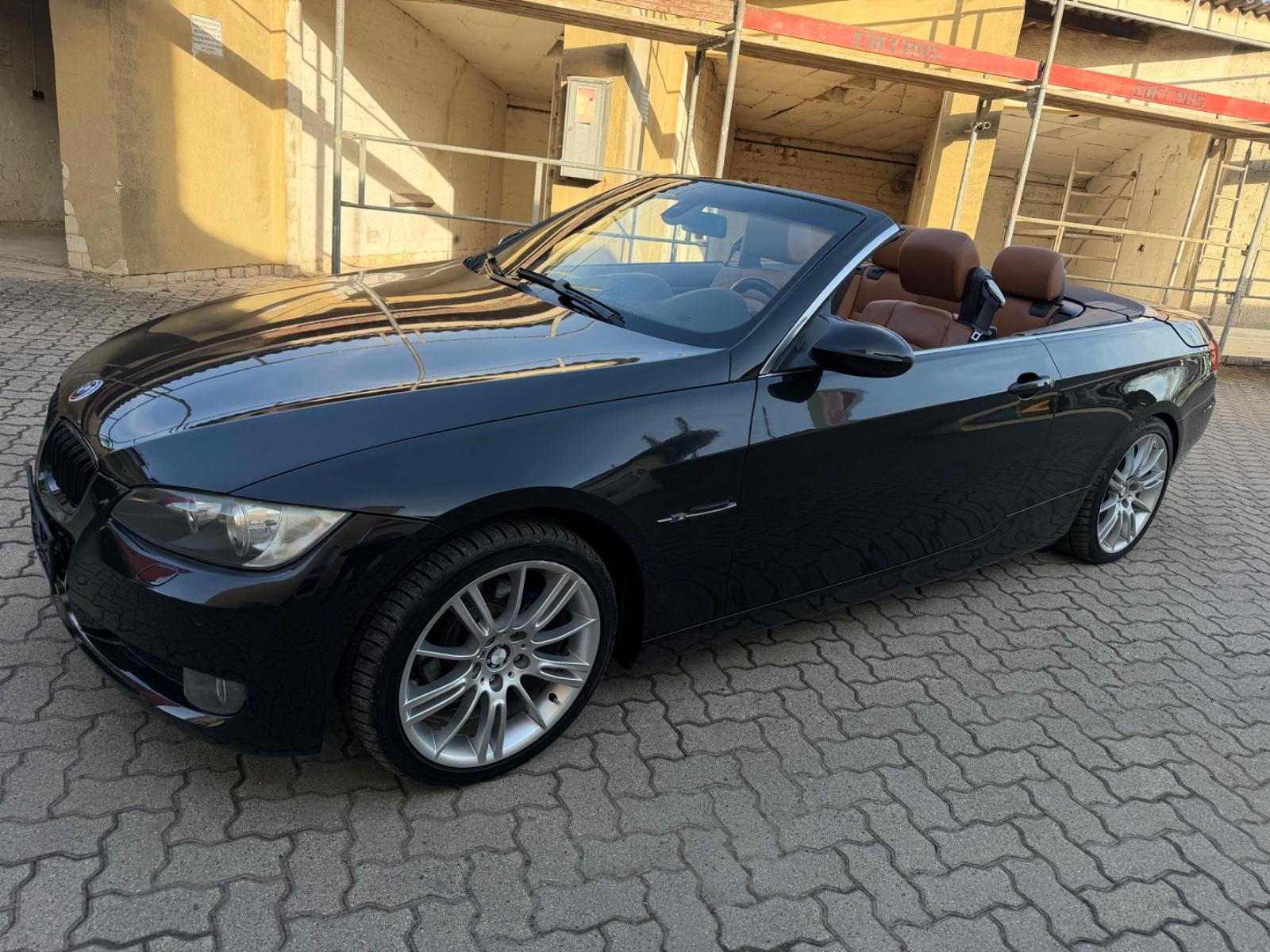 BMW 320i Cabrio  Leder ALU NAVI XENON