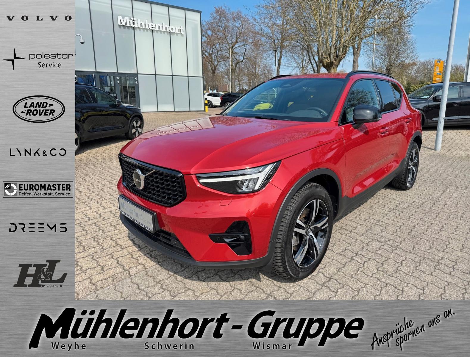 Volvo XC40 B3 DKG PLUS DARK - BLIS - Cam - H/K - Pilot