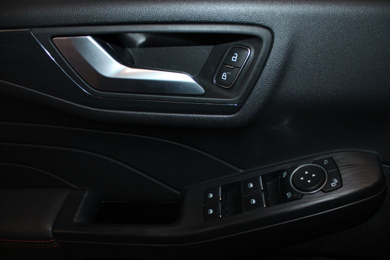 Fahrzeugabbildung Ford Kuga 2.5 PHEV ST-Line X Automatik LED ACC 2xCAM