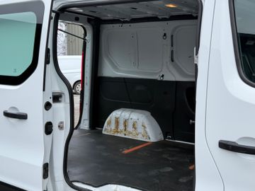 Renault Trafic - 9