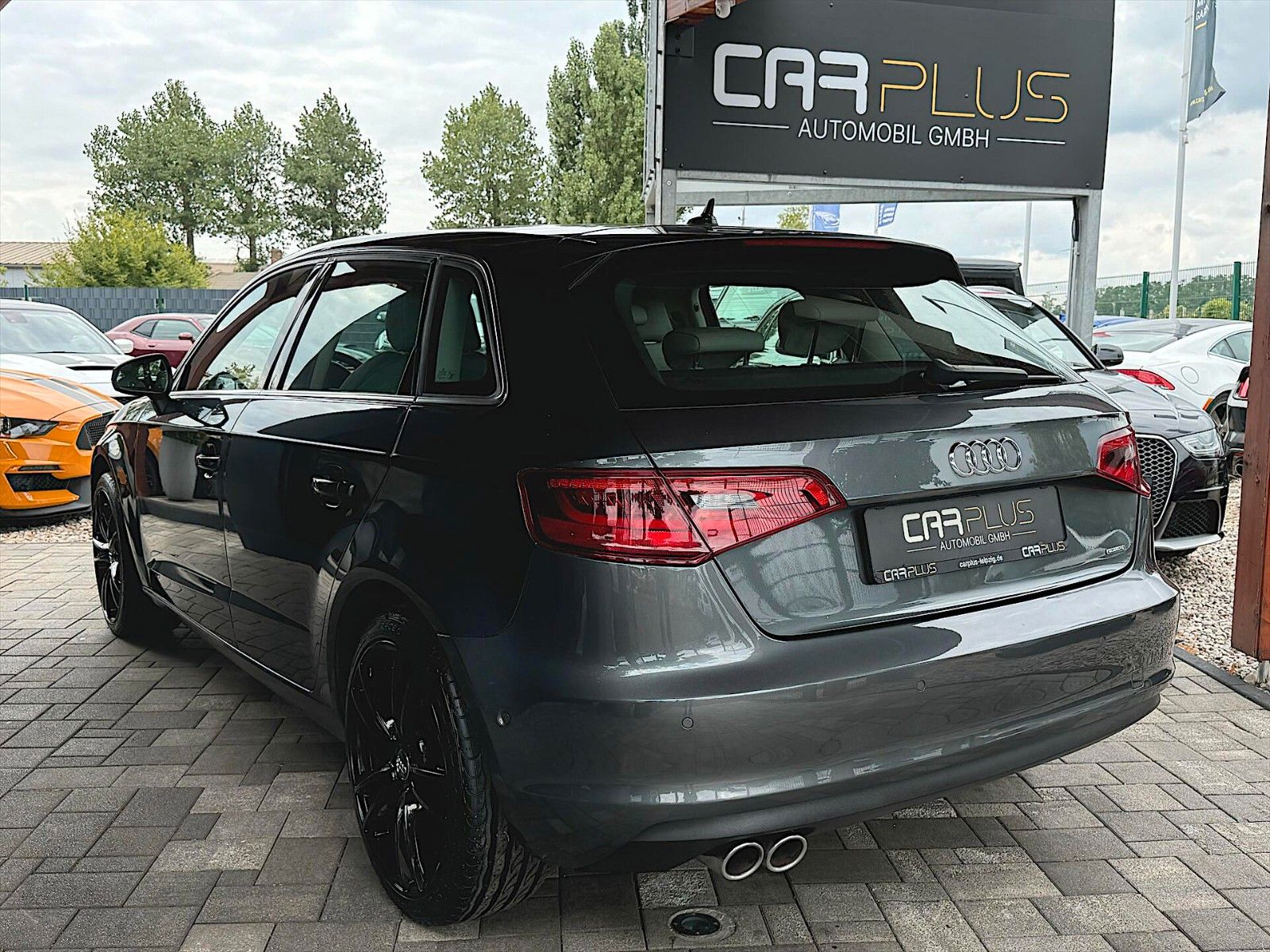 Fahrzeugabbildung Audi A3 Sportback 1.8TFSI ambiente quattro *LED*NAVI*