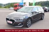 Hyundai i30 1.6 CRDi Automatik **Klimaaut.+Navi+Leder** - Hyundai i30 mit Diesel-Antrieb: 1.6