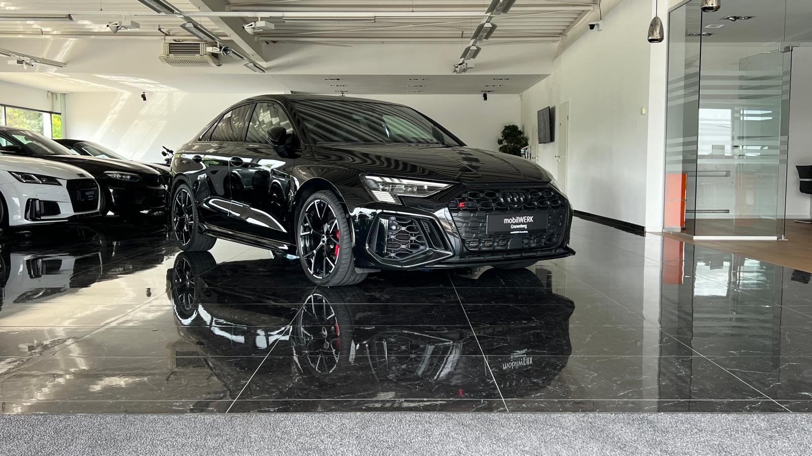 showroom-image-top