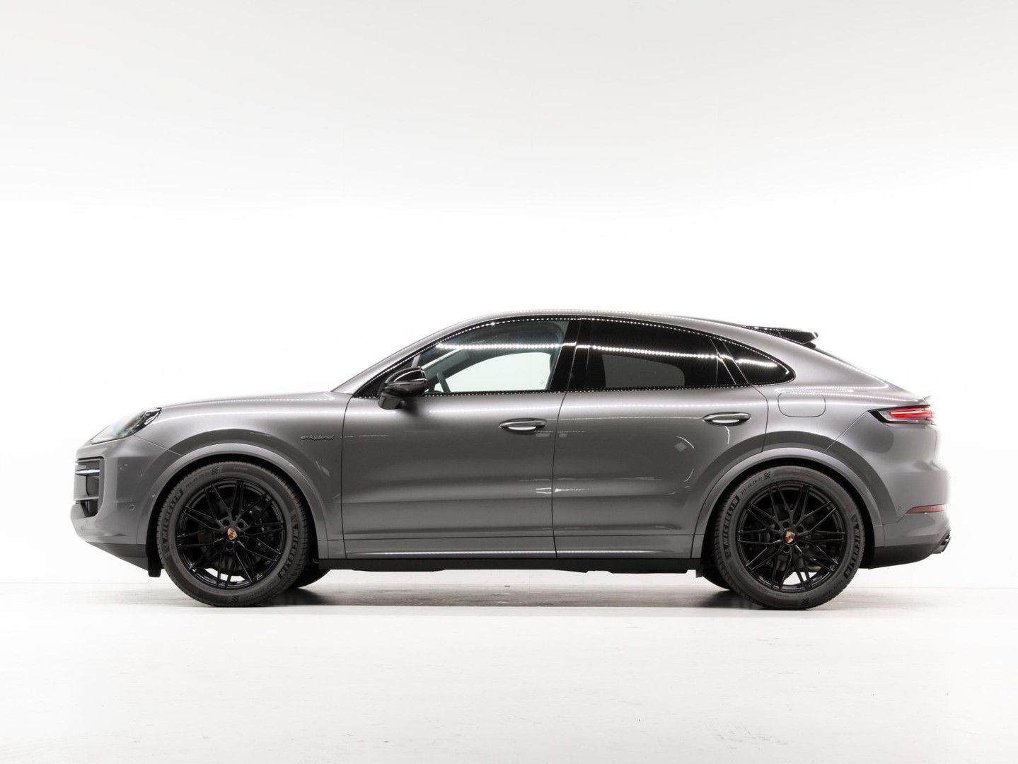 Porsche Cayenne E-Hybrid Coupé imagem 2