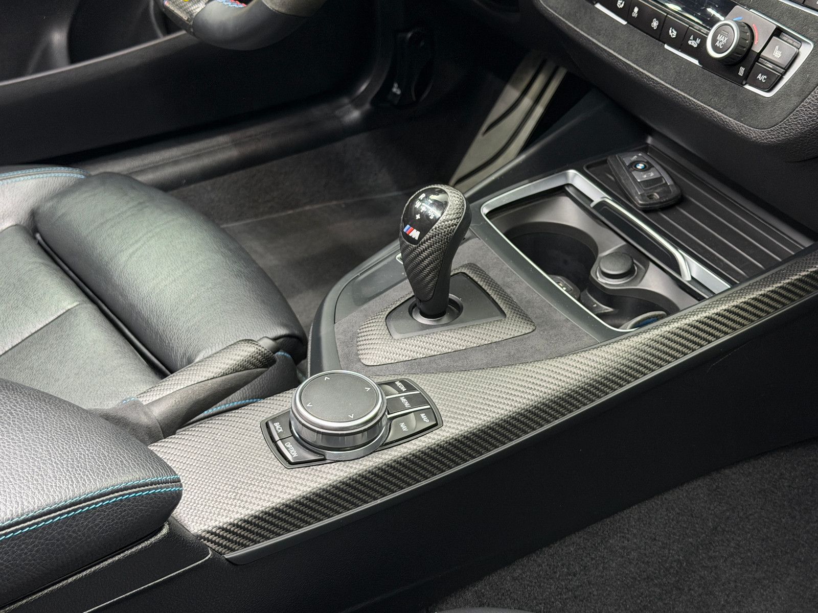 Fahrzeugabbildung BMW M2 Coupe |HJS|H/K|M-PERFORMANCE|H&R