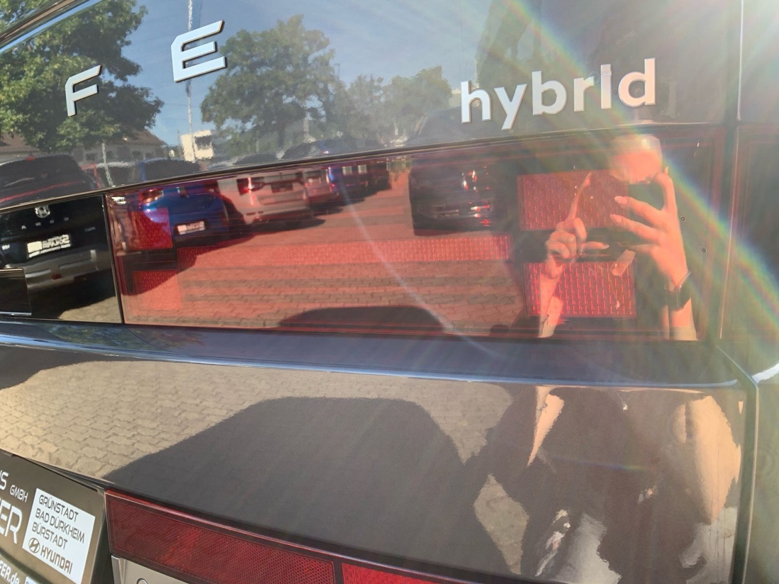 Fahrzeugabbildung Hyundai SANTA FE 1.6T-GDI Prime Hybrid