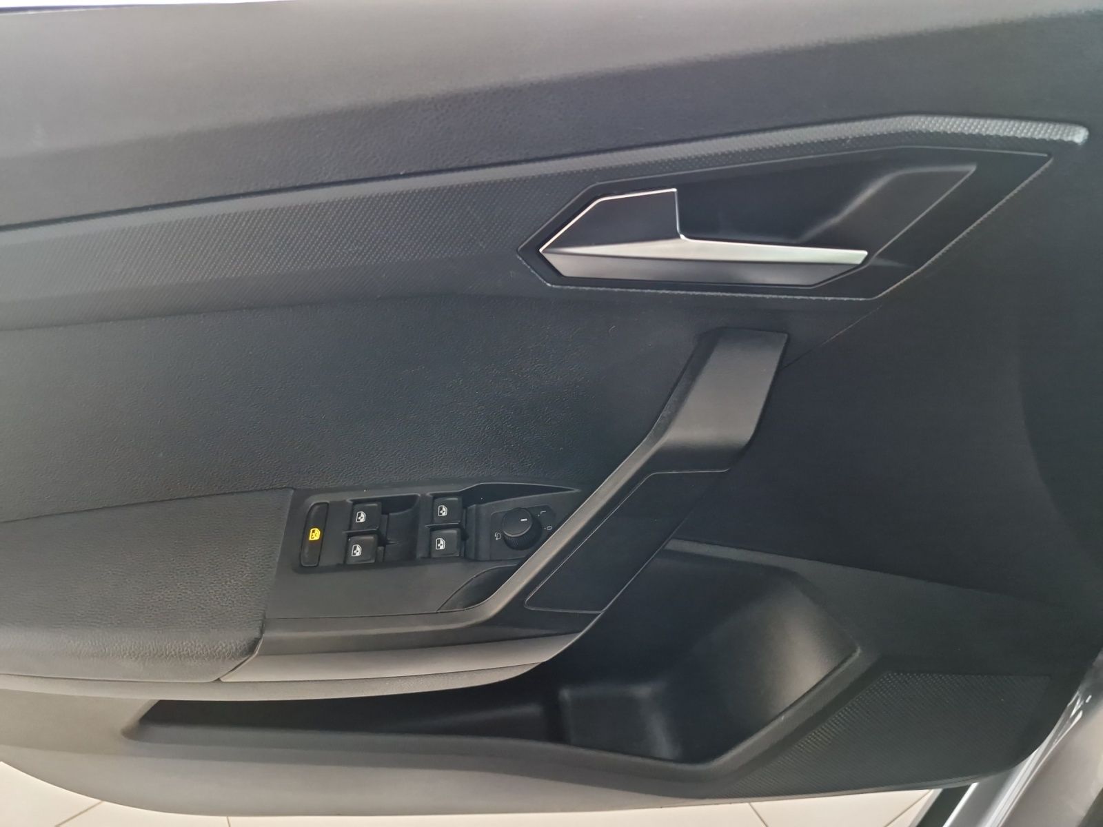 Fahrzeugabbildung SEAT Arona Style 1.0 TSI KLIMA LED