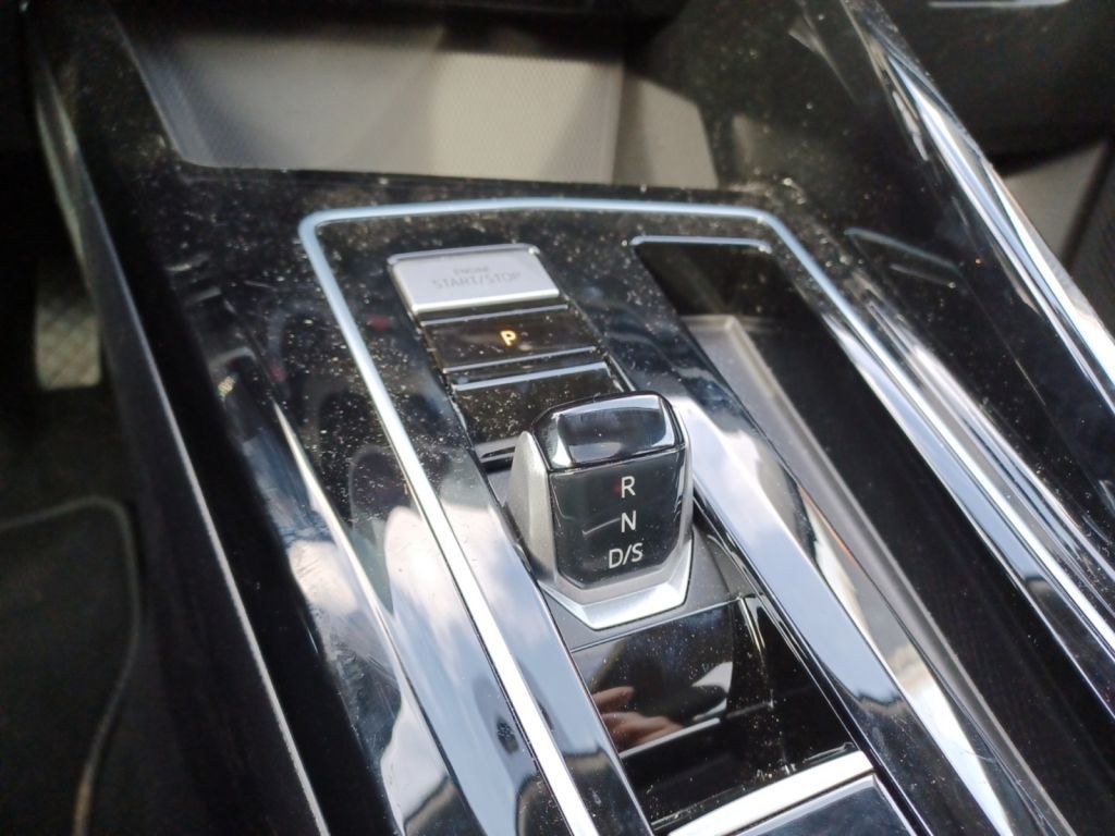 Fahrzeugabbildung Volkswagen Golf Variant 1.5 eTSI DSG Style Navi, AHZV uvm.