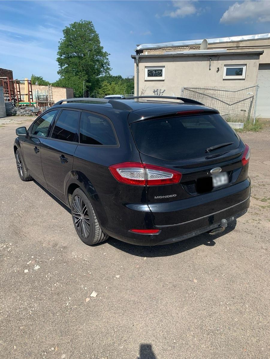 Ford Mondeo 2011 — engine 116 HP (85kW)