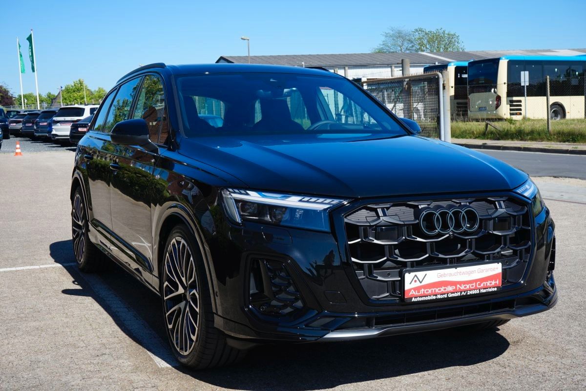 Fahrzeugabbildung Audi Q7 50 TDI Quattro S-line Plus*Pano*Head Up*360