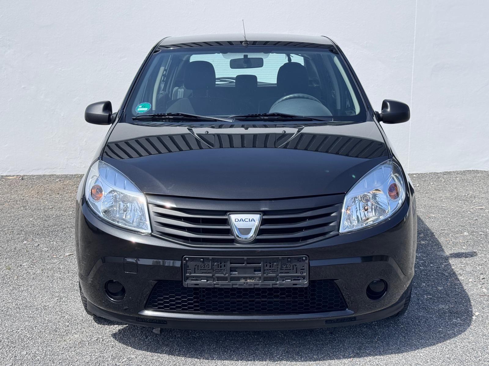 Fahrzeugabbildung Dacia SANDERO 1.4 AMBIANCE/ALLWETTER/SCHECKHEFT/5T