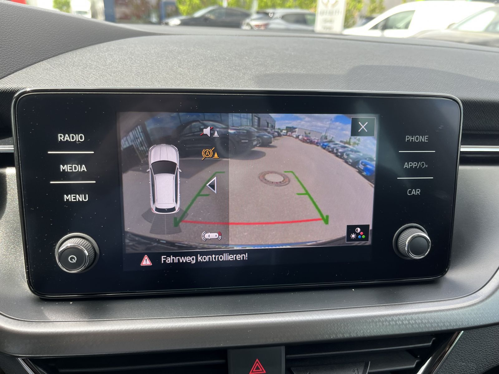 Fahrzeugabbildung SKODA Kamiq 1.0 MT "Clever" CNG Kam.,el.Heckkl.uvm