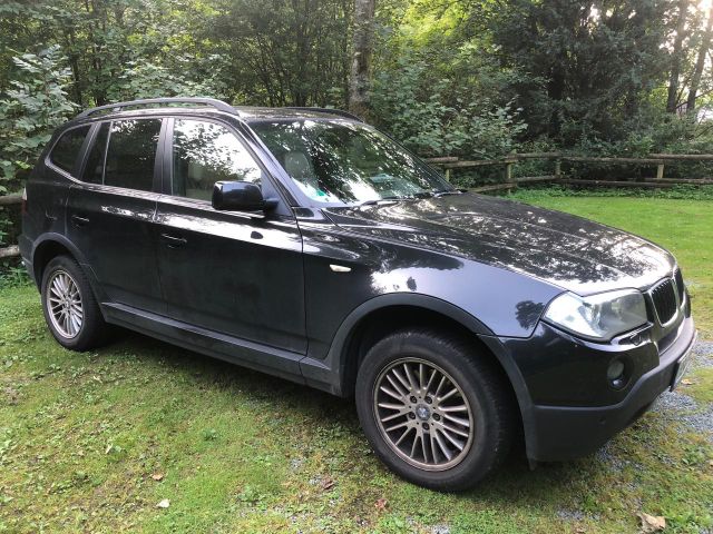 BMW X3 xDrive 20d LEDER NAVI XENON KLIMA