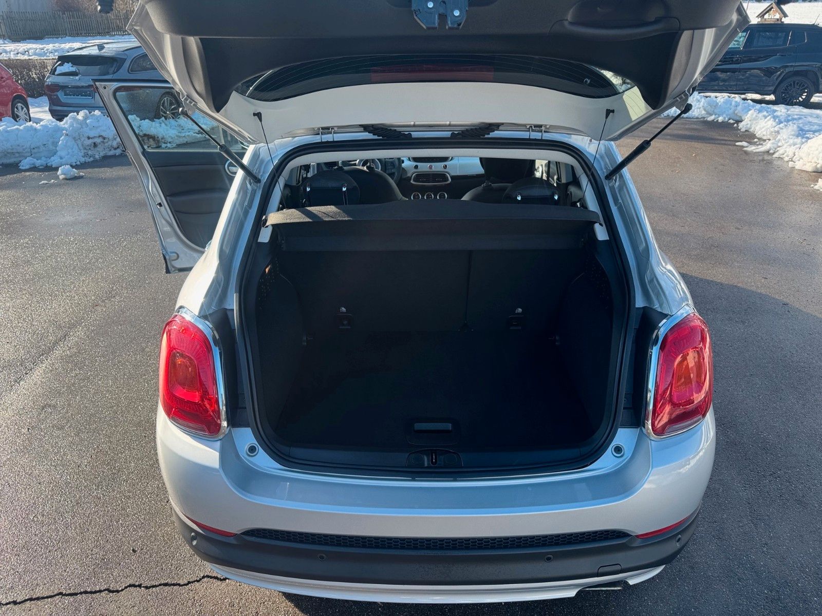 Fahrzeugabbildung Fiat 500X 1.4 4x2 MultiAir Lounge Navi Kamera Sitzhzg